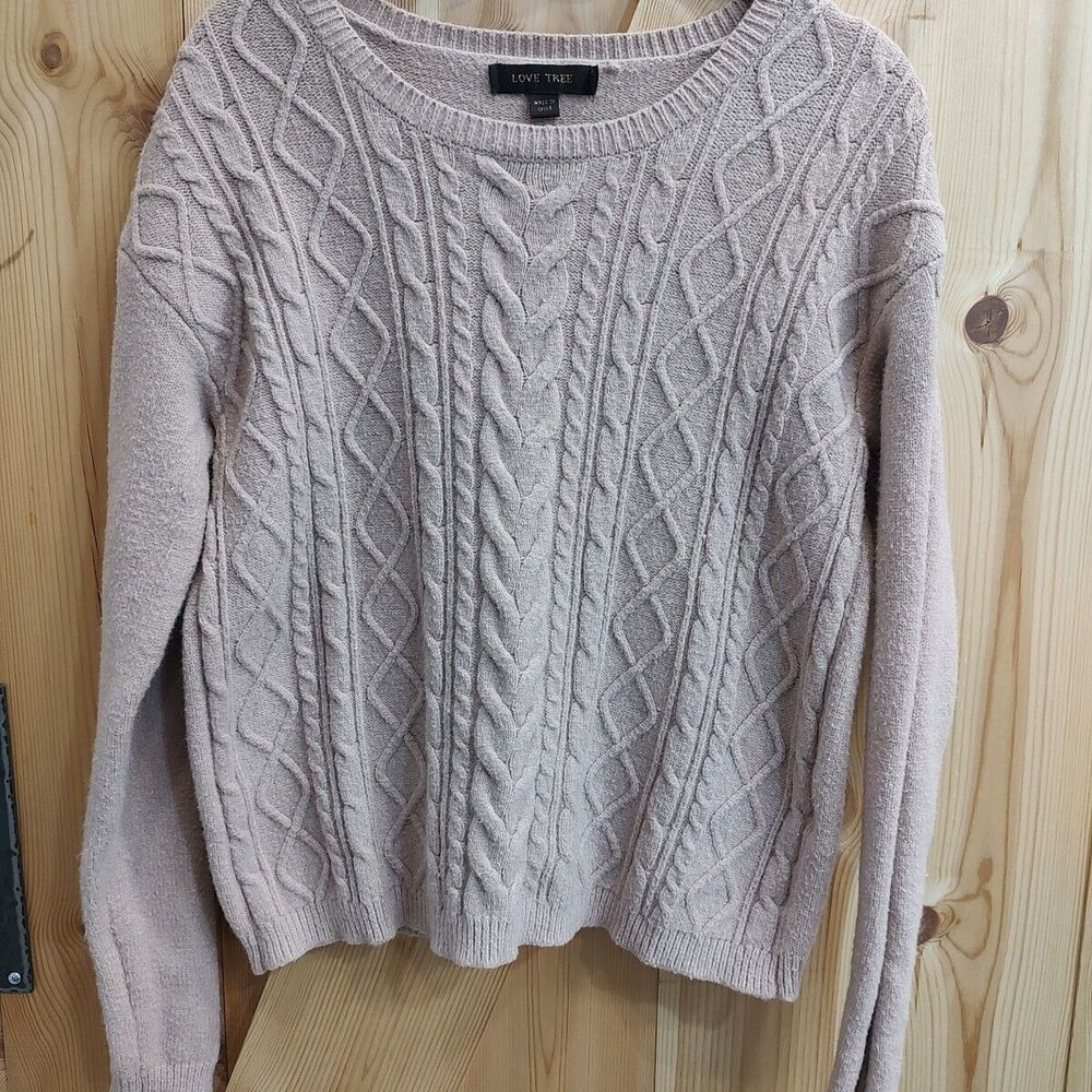 Love Tree Dusty Pink Chunky Cable Knit Sweater  Sz Medium Round Neck Long Sleeve